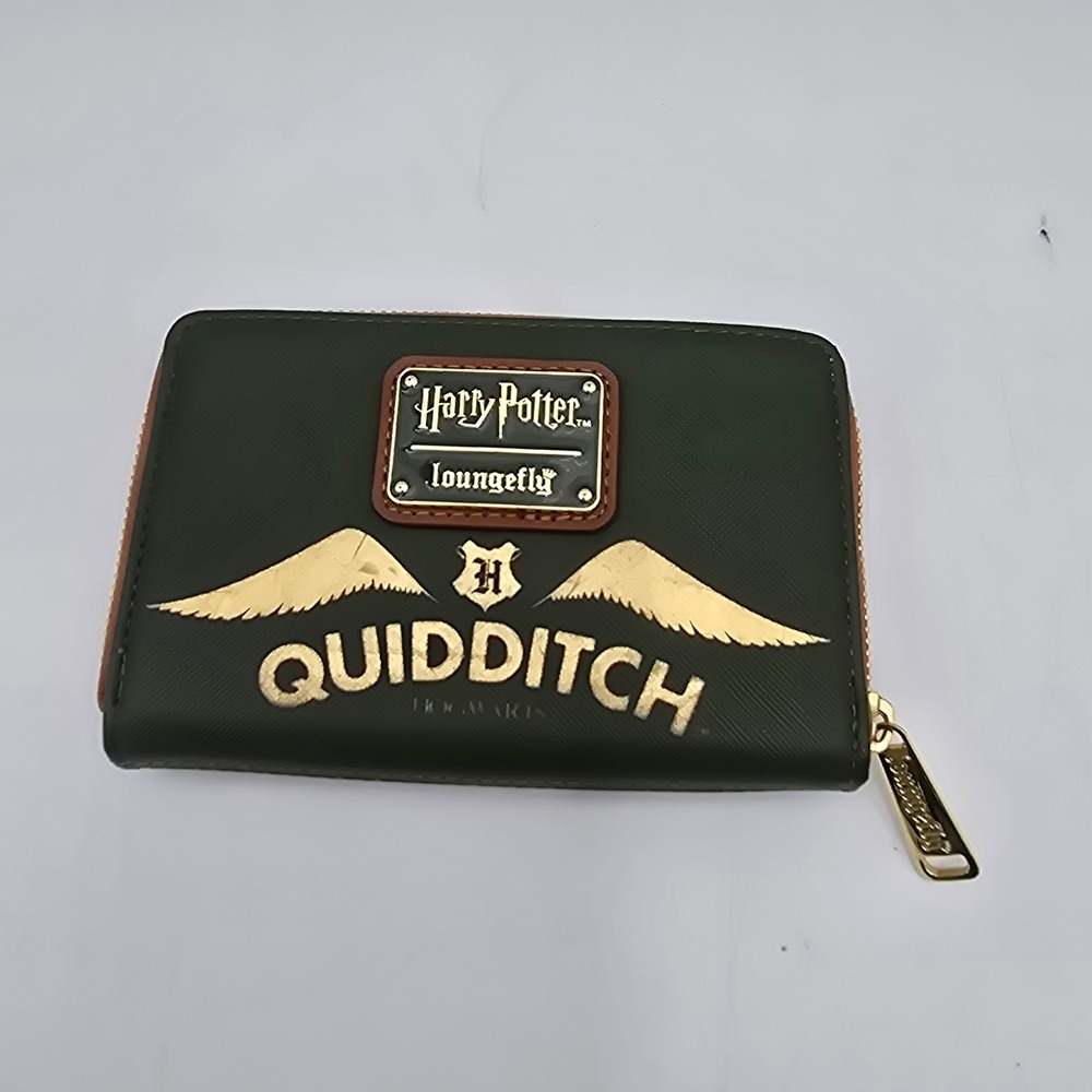Loungefly Harry Potter Quidditch Zip Wallet Dark Green Golden Snitch 3D Detail